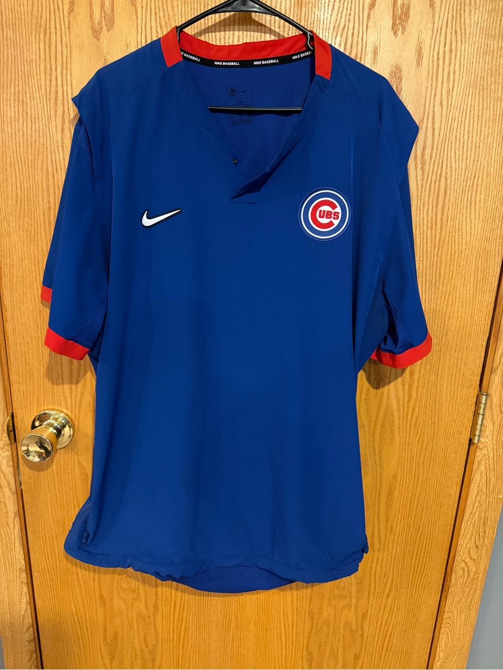 Nike Chicago Cubs Blue Baseball team issue warm-up jacket with Red Accents